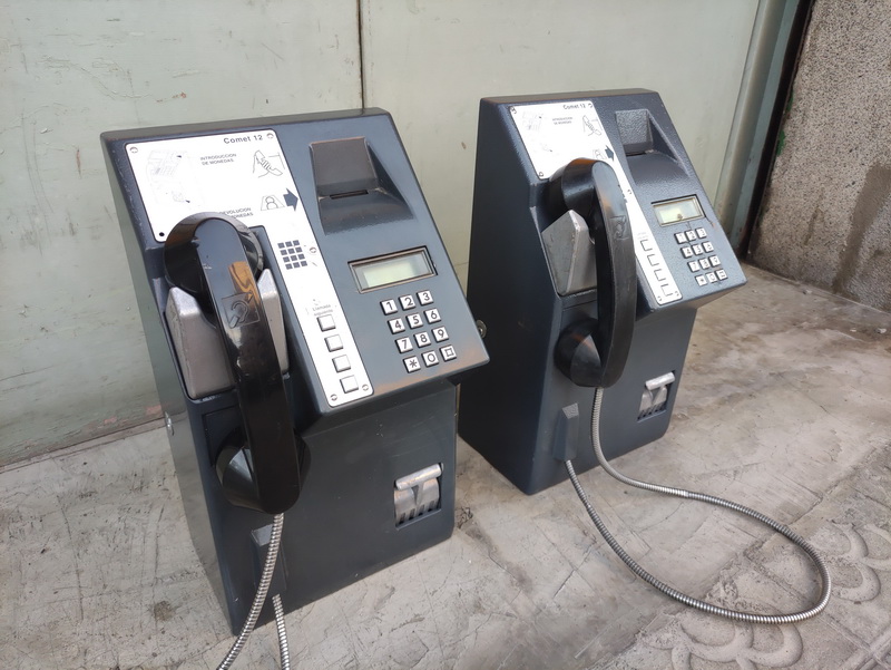 telefono cabina colgar sobremesa monedas metal 42x24x20 2u